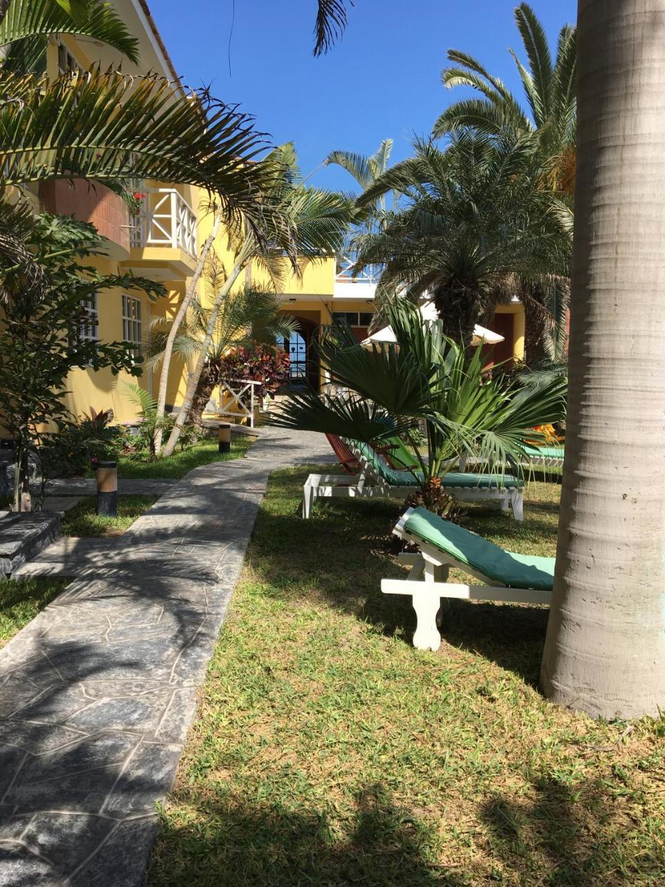 Las Palmeras De Huanchaco Hotel Exterior foto